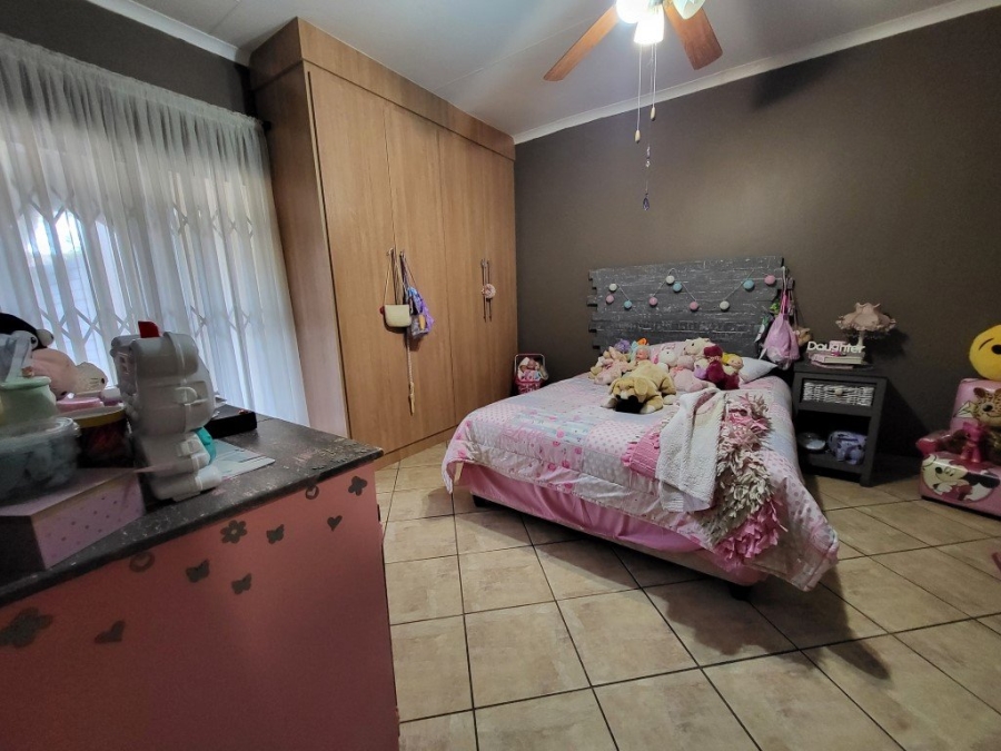 To Let 3 Bedroom Property for Rent in Brits North West